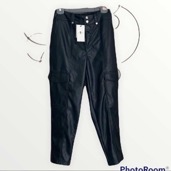 NWT 7 FOR ALL MANKIND Black Faux Leather Cargo Pants, Size Medium - Picture 5 of 10